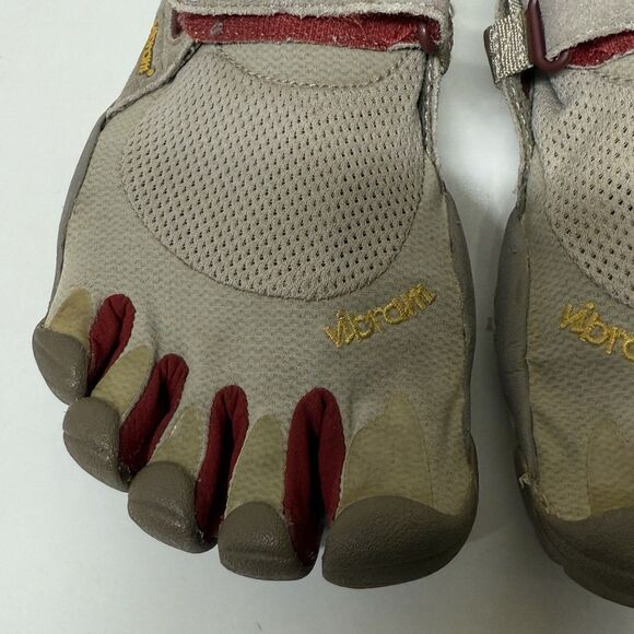 Vibram Fivefingers W4423 Gray Red Barefoot Running Shoes Women 36 GUC - Picture 7 of 12
